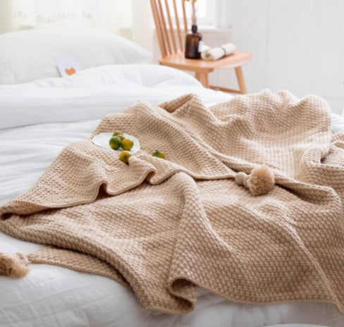 Nordic fringed knit ball blanket - Cozy during all Seasons